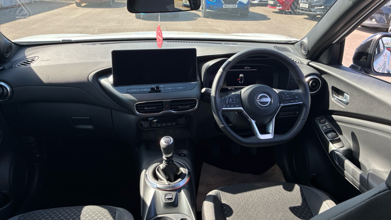 Nissan Juke 1.0 DiG-T N-Connecta 5dr Petrol Hatchback